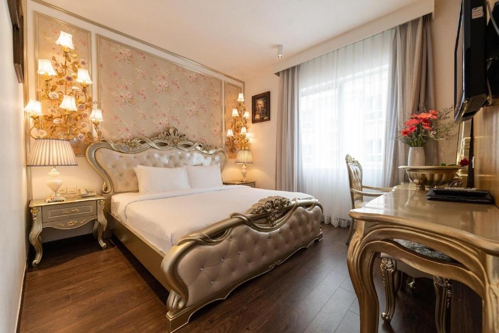 The White Hotel 8A Thai Van Lung Ho Chi Minh Zewnętrze zdjęcie