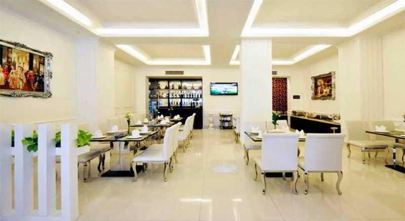 The White Hotel 8A Thai Van Lung Ho Chi Minh Zewnętrze zdjęcie